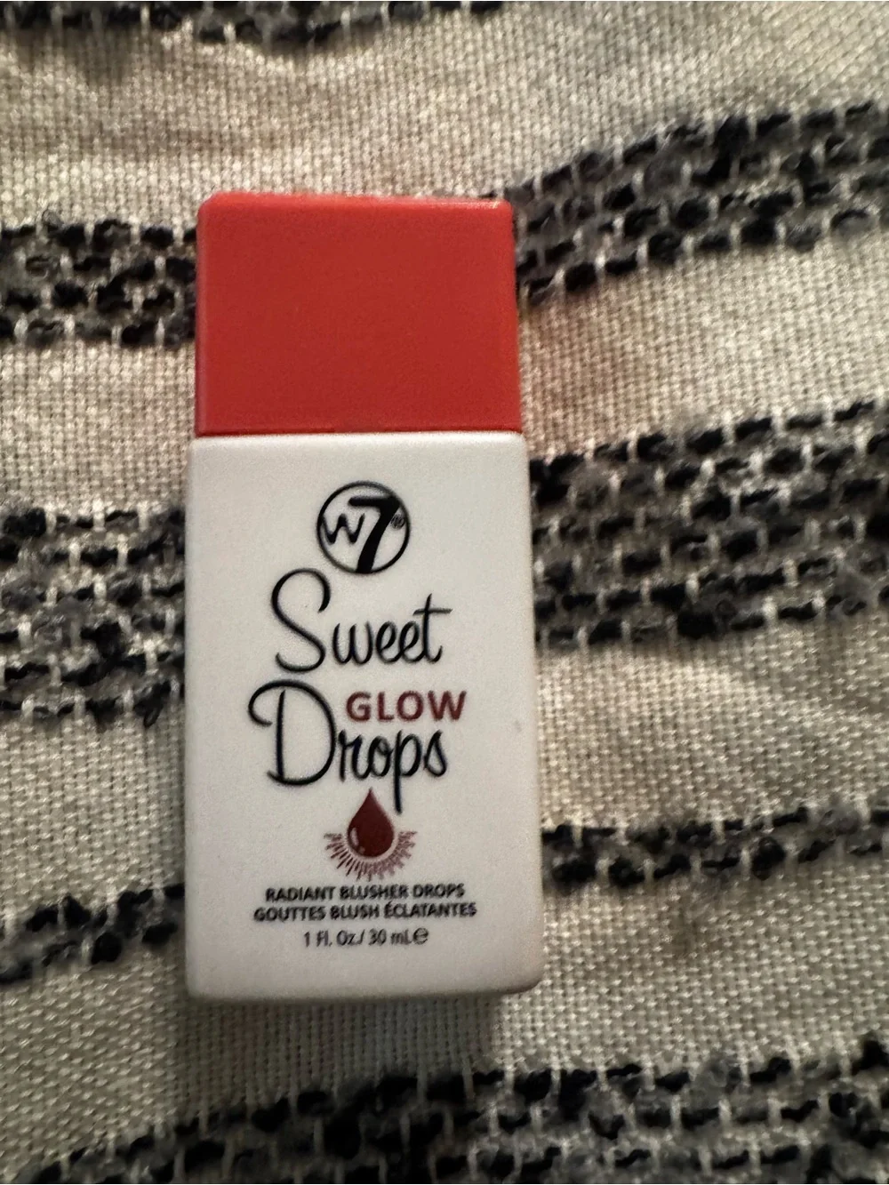 W7 Sweet Glow Drops Radiant Blusher - Coral Pink